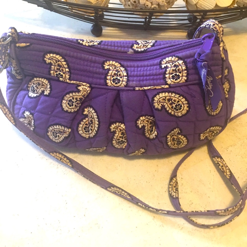 Vera Bradley crossbody Purse/ Purple paisley